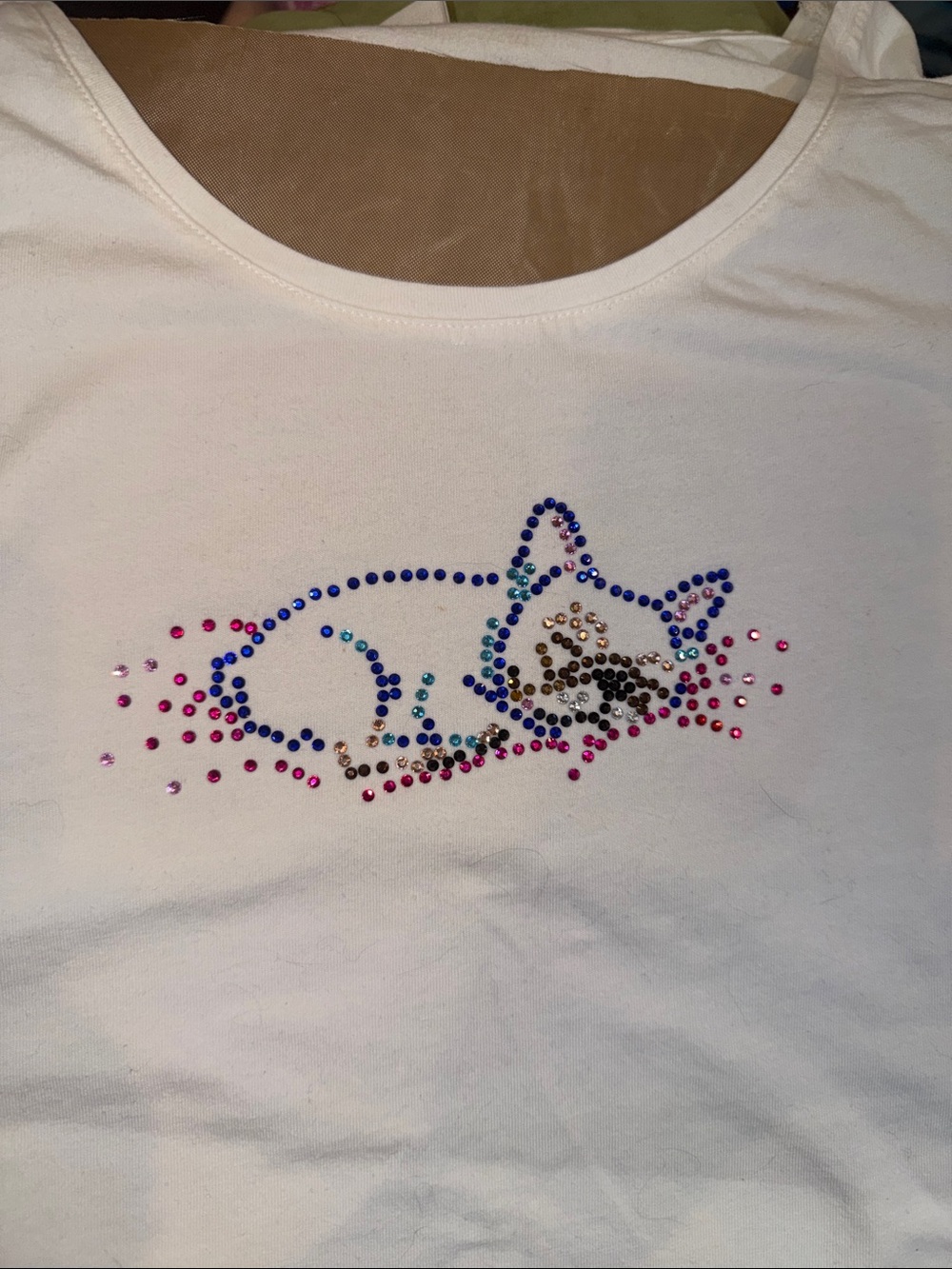bulldog puppy crystal women’s white top. size medium